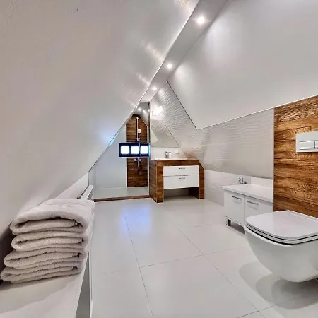 民宿 Stadraj 布库维纳塔然斯卡